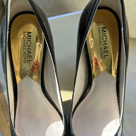 Michael Kors patent leather open toe 2 1/2” heels. - Picture 4 of 6
